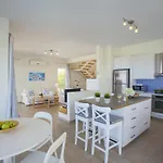 Villa Seafront Melissa