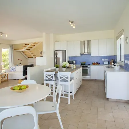 Seafront Melissa Villa *