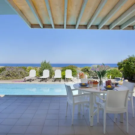 Vila Seafront Melissa *