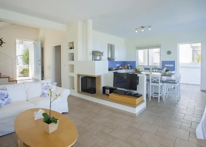 Seafront Melissa Villa *